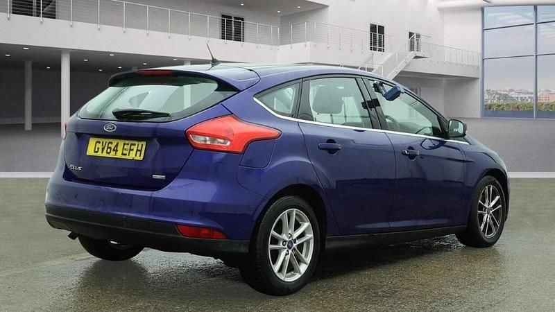 Used Ford Focus Zetec 2014 Blue Hatchback