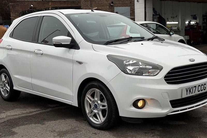 White Used 2017 Ford Ka Plus Zetec Hatchback | £5,195 (Fair price) - Image 1/1