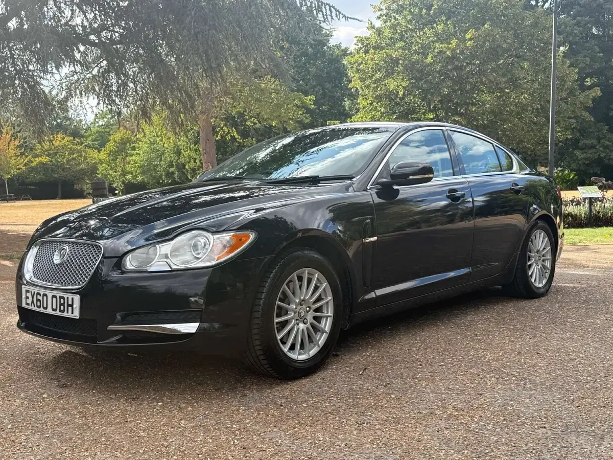 Used Jaguar XF Luxury 238 HP (175 kW) 2010 Black Sedan