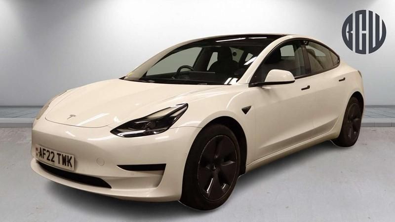 Used Tesla Model 3 Standard Range 366 kW (498 HP) 2022 White Sedan