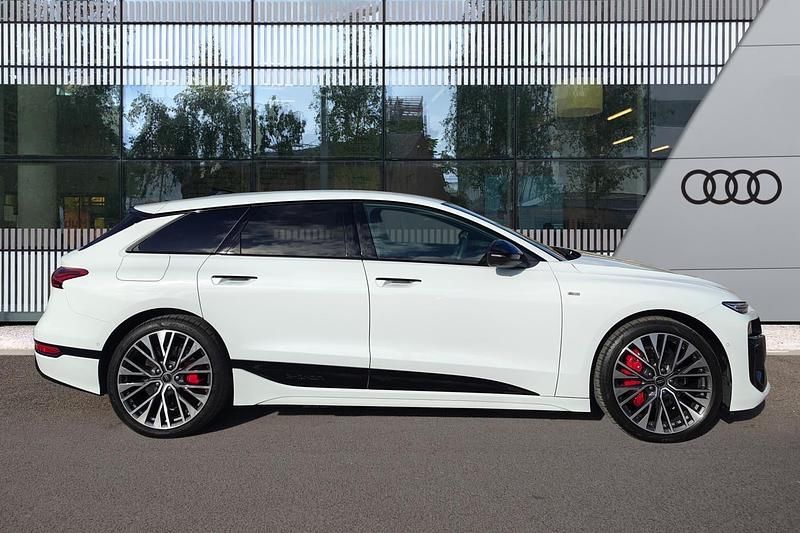 New Audi A6 e-tron Black Edition 339 kW (462 HP) 2025 White Estate