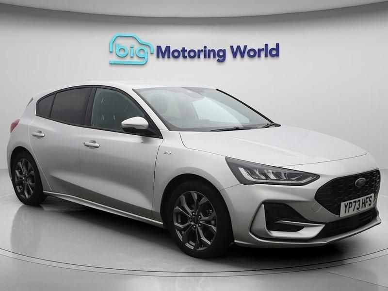 Silver Used 2023 Ford Focus ST-Line Hatchback | £17,000 (Fair price) - Image 1/4