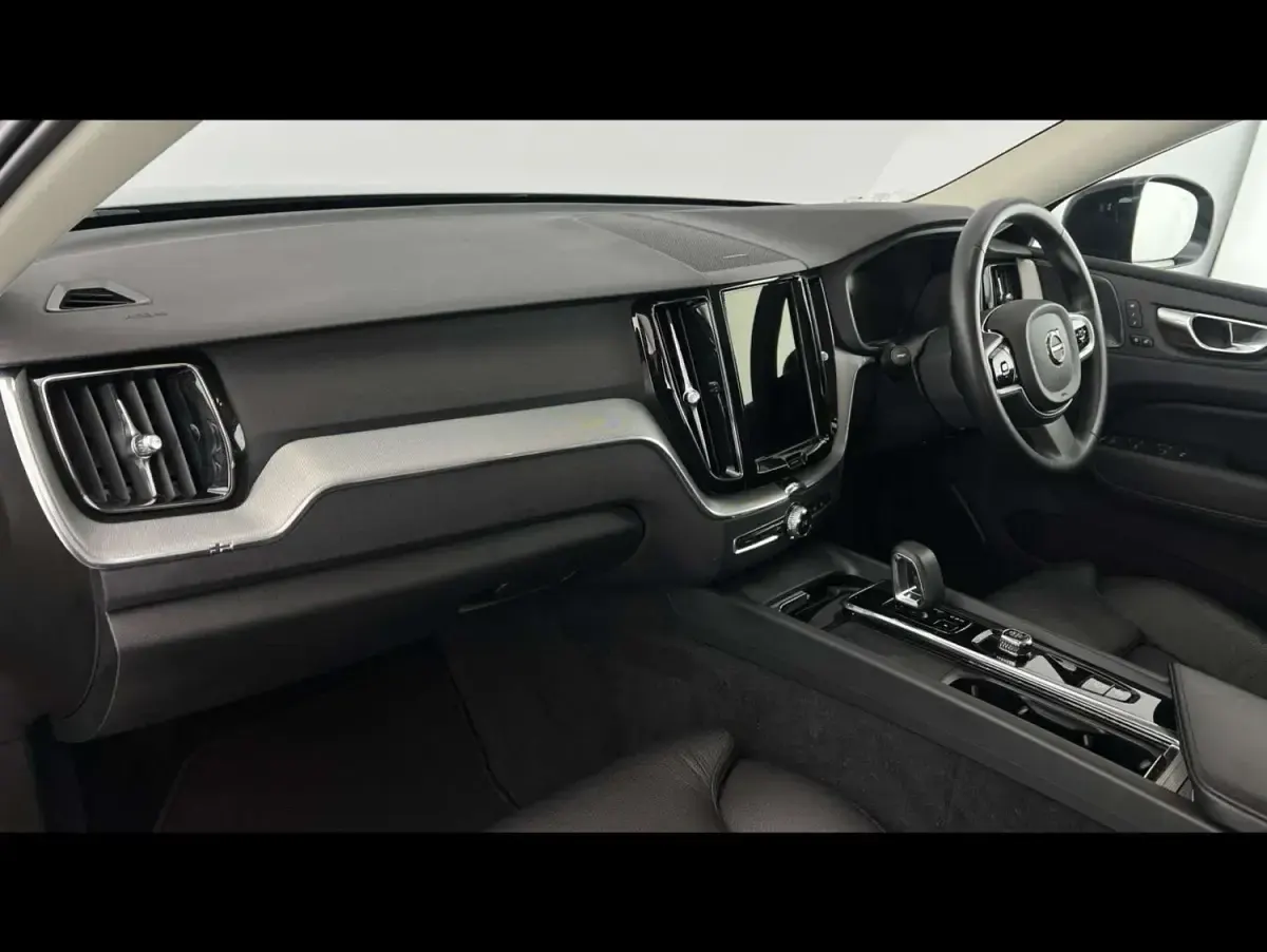 Second-hand Volvo XC60 Plus 2023 Gri SUV