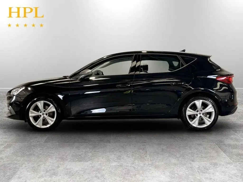 Used Seat Leon FR 130 HP (95 kW) 2023 Black Hatchback