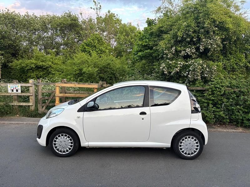 White Used 2012 Citroën C1 Hatchback | £1,895 (Fair price) - Image 1/4