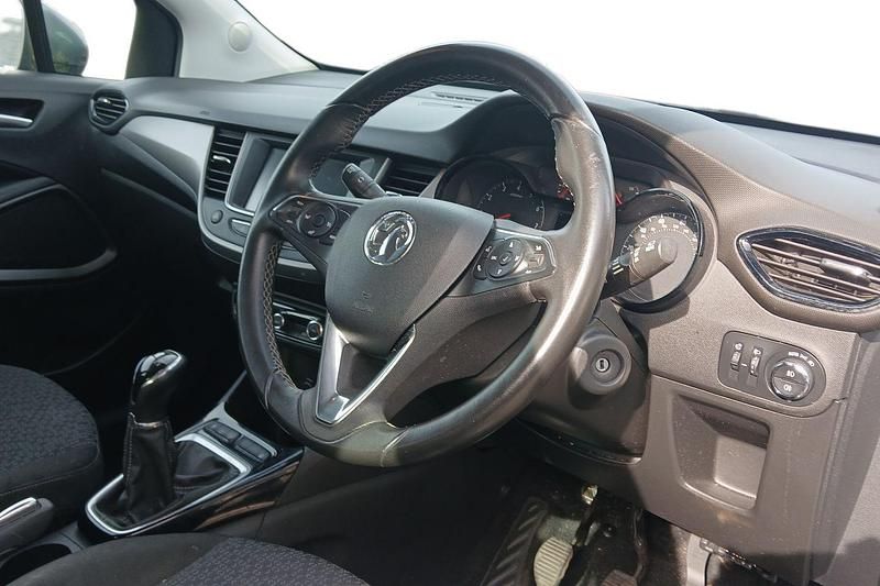 Used Vauxhall Crossland X 83 HP (61 kW) 2018 Grey SUV