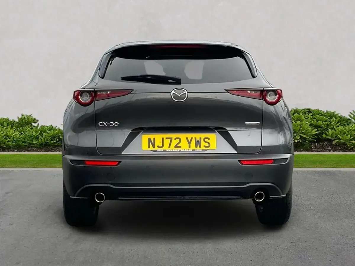 Usado Mazda CX-30 Inclusive 122 HP (89 kW) 2022 Cinzento SUV