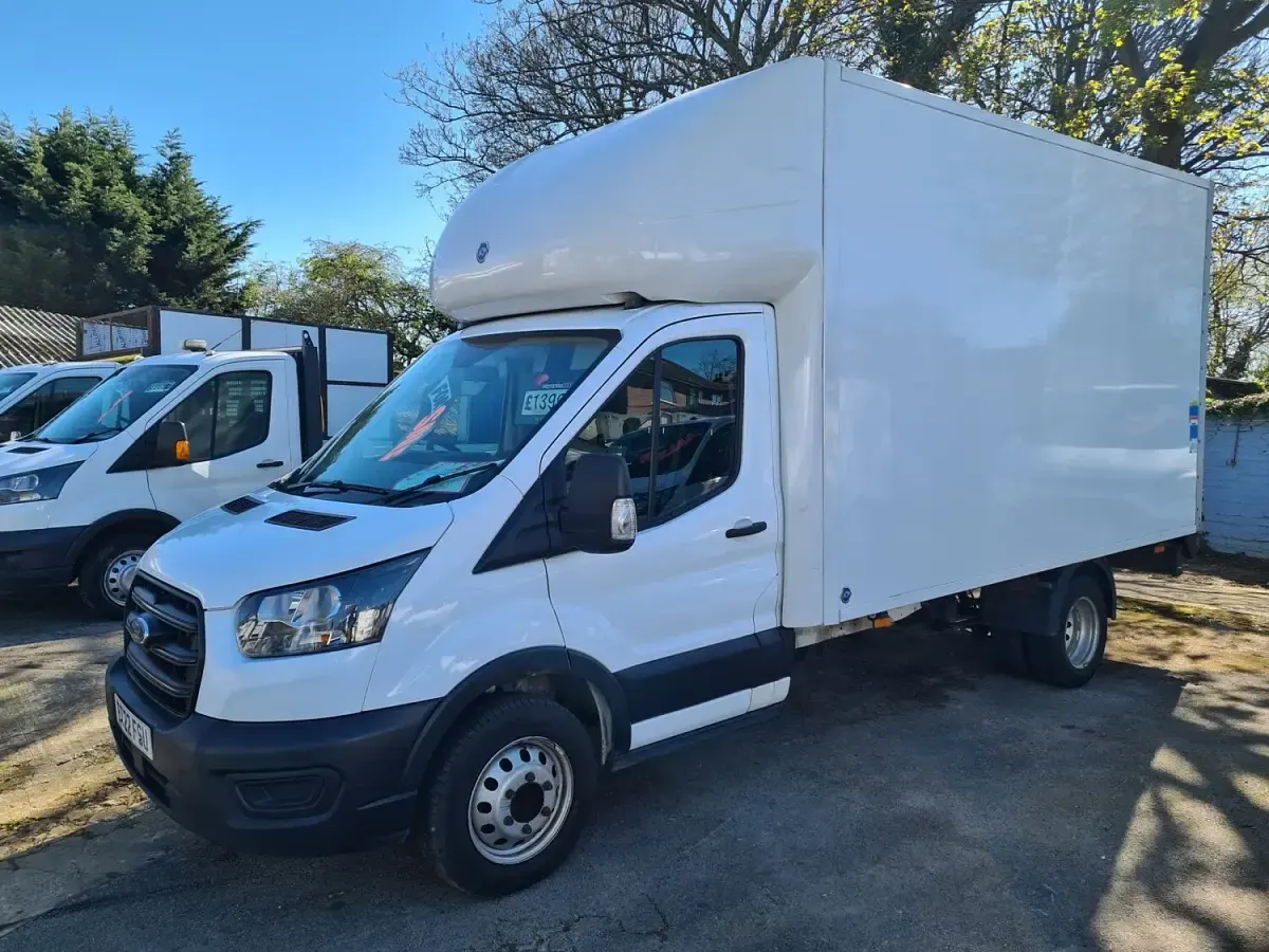 Used Ford Transit 130 HP (95 kW) 2022 White Van