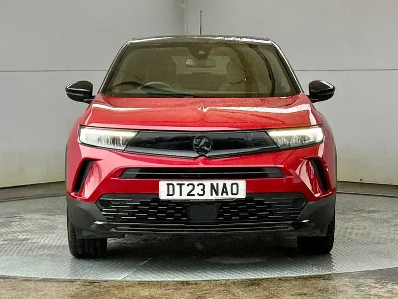 Używany Vauxhall Mokka S 130 KM (95 kW) 2023 Czerwony SUV