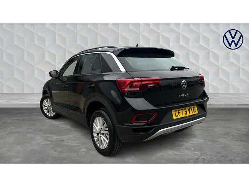 Used VW T-Roc Life 150 HP (110 kW) 2023 Black SUV