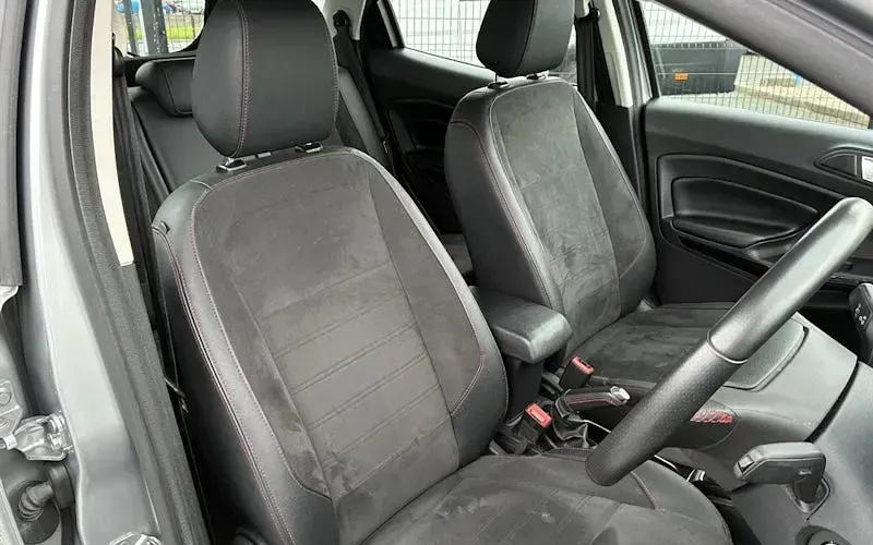 Used Ford Ecosport ST-Line 140 HP (102 kW) 2022 Silver SUV
