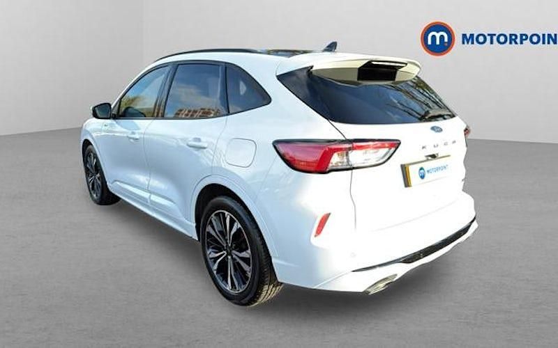 Used Ford Kuga ST-Line X 190 HP (139 kW) 2023 White SUV
