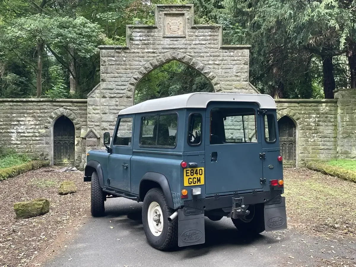 Used Land Rover Defender 90 HP (66 kW) 1988 Blue SUV