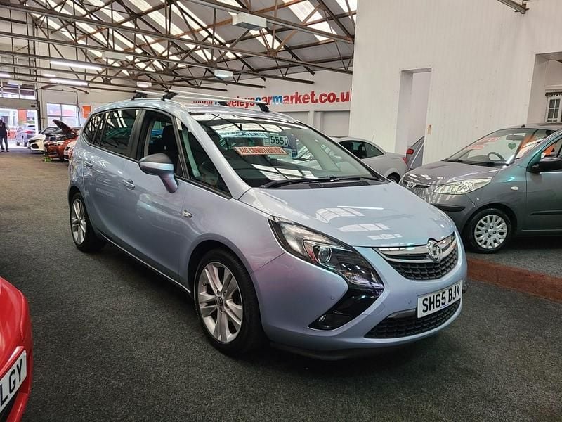 Silver Used 2015 Vauxhall Zafira SRi MPV | £5,550 (Fair price) - Image 1/4