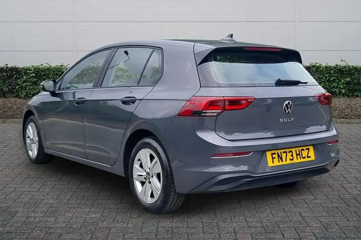 Used VW Golf VIII Life 150 HP (110 kW) 2023 Grey Hatchback