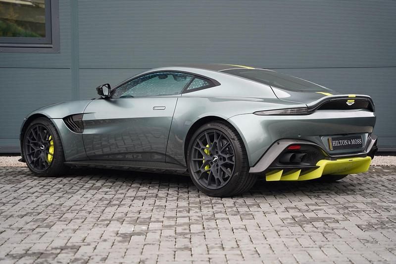Used Aston Martin Vantage 503 HP (369 kW) 2020 Stirling green Coupe