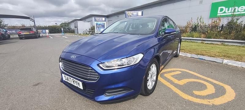 Blue Used 2017 Ford Mondeo Style Hatchback | £6,495 (Fair price) - Image 1/4