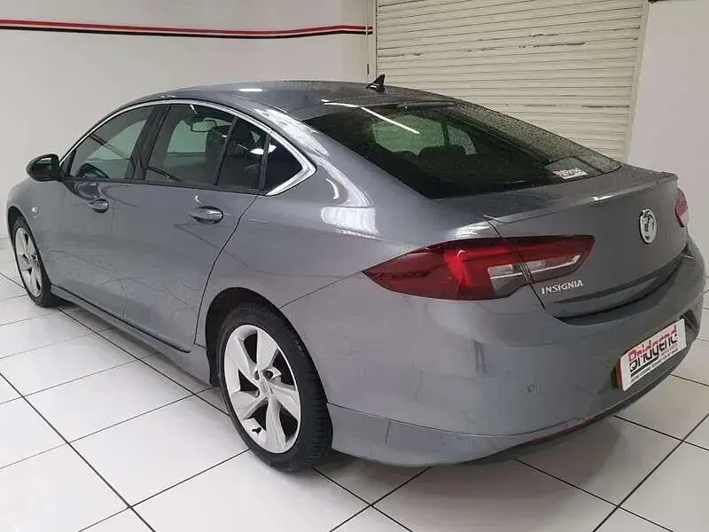 Used Vauxhall Insignia SRi 165 HP (121 kW) 2019 Grey Hatchback