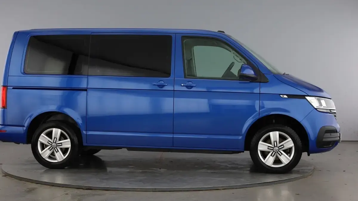 Used VW Transporter SE 2021 Ravenna blue Van