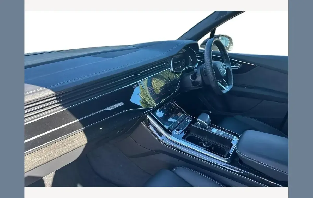 Used Audi Q7 Black Edition 286 HP (210 kW) 2025 Satellite silver SUV