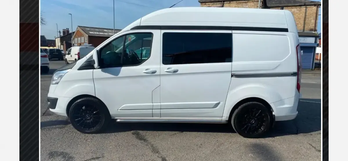 Used Ford Transit Custom Limited 170 HP (125 kW) 2017 White MPV