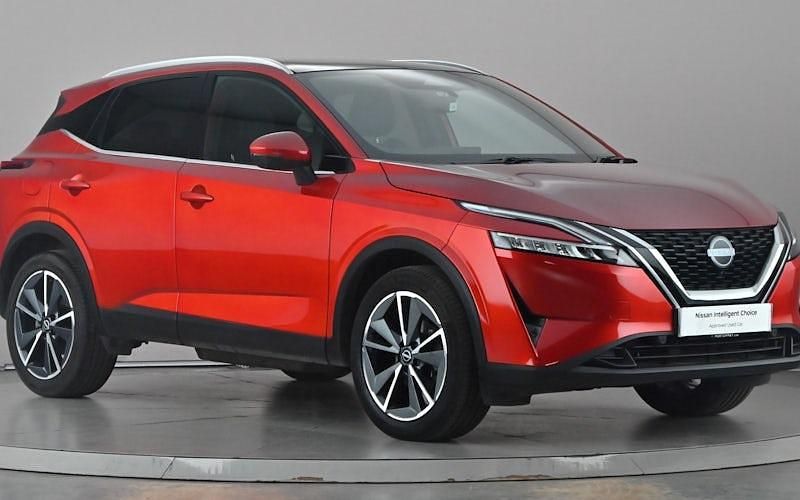 Red Used 2022 Nissan Qashqai Tekna SUV | £24,299 (Expensive) - Image 1/4