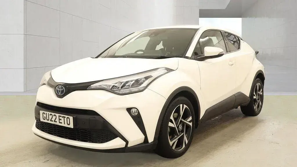 Used Toyota C-HR Design 122 HP (89 kW) 2022 White SUV