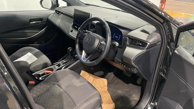 Used Suzuki Swace 140 HP (102 kW) 2023 Black Estate