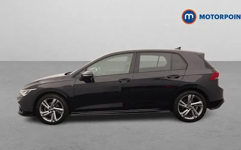 Used VW Golf VIII R-line 131 HP (96 kW) 2024 Hatchback