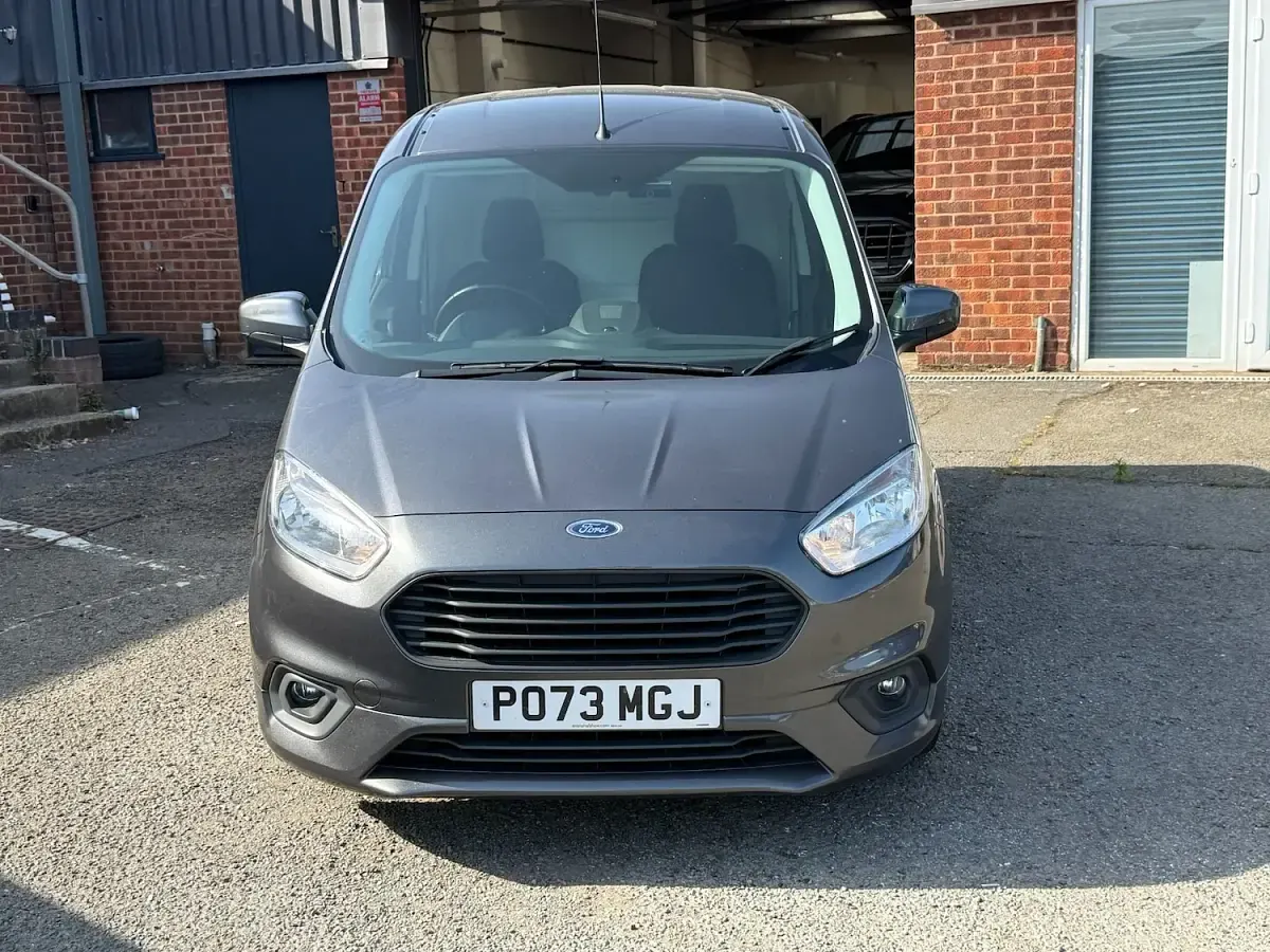 Used Ford Transit Courier Limited 100 HP (73 kW) 2023 Grey Van