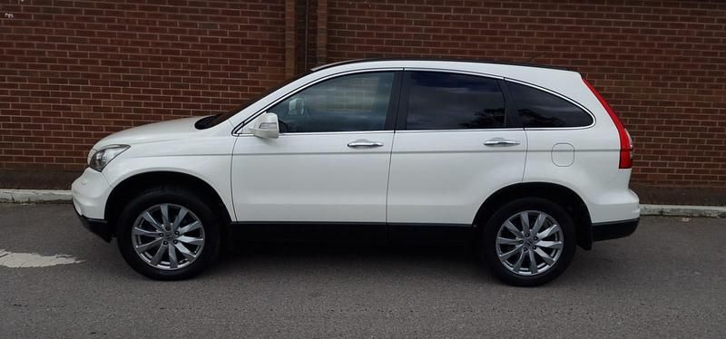 Used Honda CR-V ES 2011 White SUV