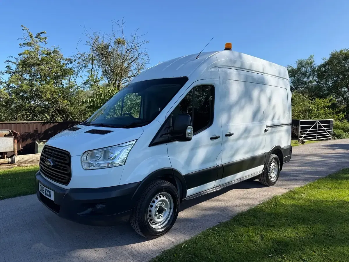 Used Ford Transit 155 HP (114 kW) 2016 White Van