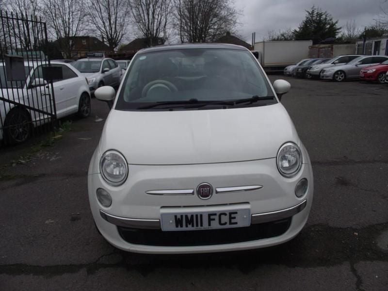 Used Fiat 500 Lounge 69 HP (50 kW) 2011 White Hatchback