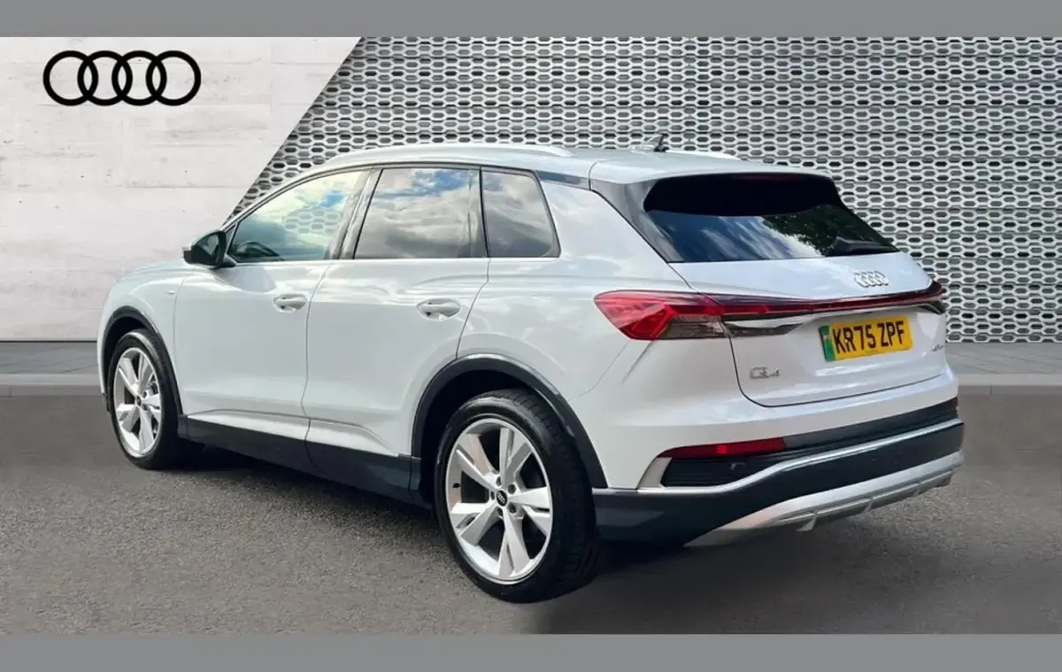 Used Audi Q4 e-tron S-Line 150 kW (204 HP) 2025 White SUV