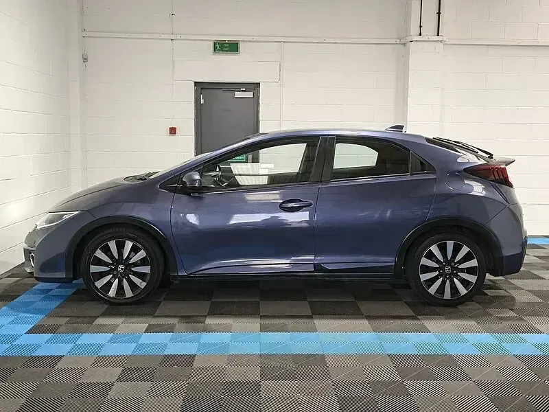 Used Honda Civic SE Plus 2016 Blue Hatchback