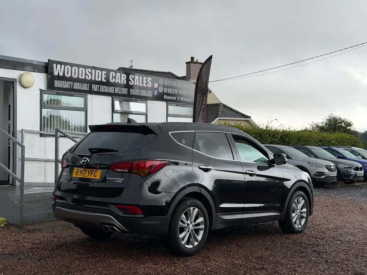Used Hyundai Santa Fe Premium 200 HP (147 kW) 2017 Black SUV