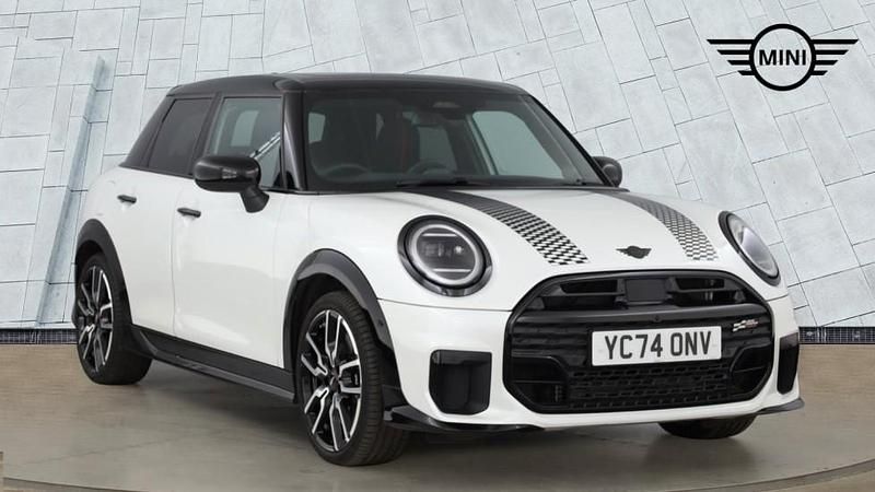 Used Mini Cooper Hatch 154 HP (113 kW) 2024 White Hatchback