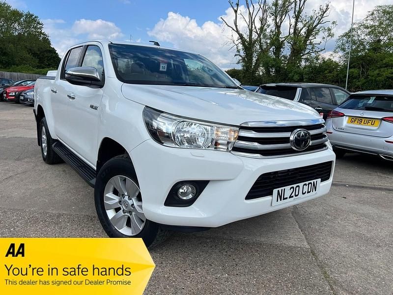 Used Toyota HiLux 150 HP (110 kW) 2020 White Pickup