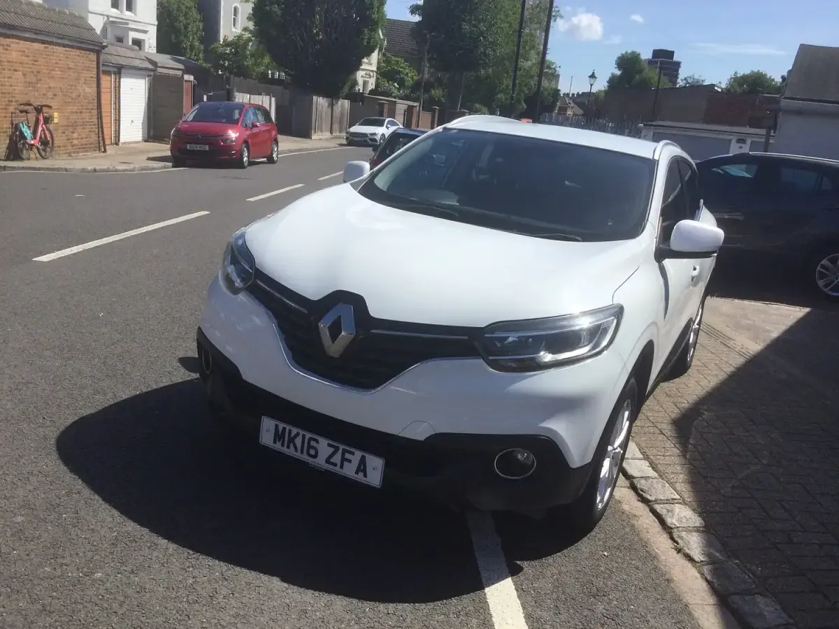 Used Renault Kadjar Dynamique 130 HP (95 kW) 2016 White SUV