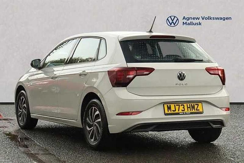 Used VW Polo Life 95 HP (69 kW) 2024 Grey Hatchback