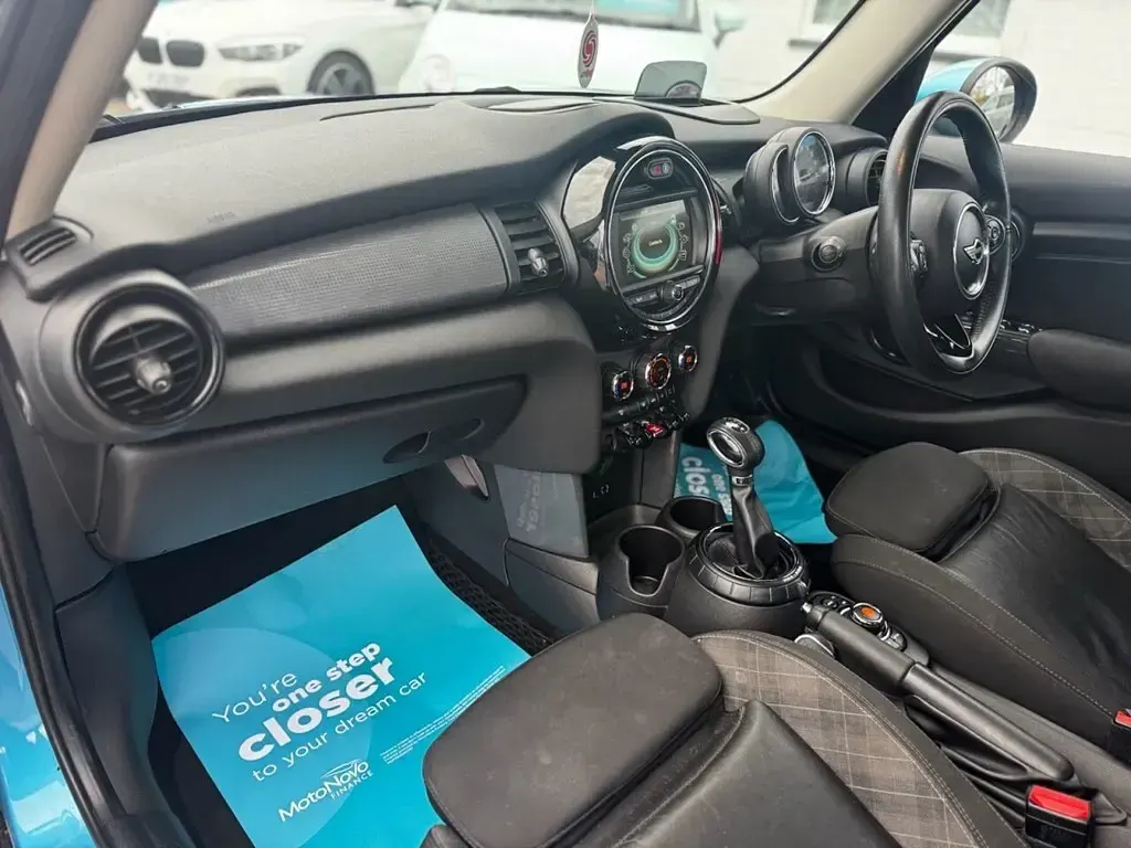 Używany Mini Cooper Chili 136 KM (100 kW) 2017 Niebieski Hatchback