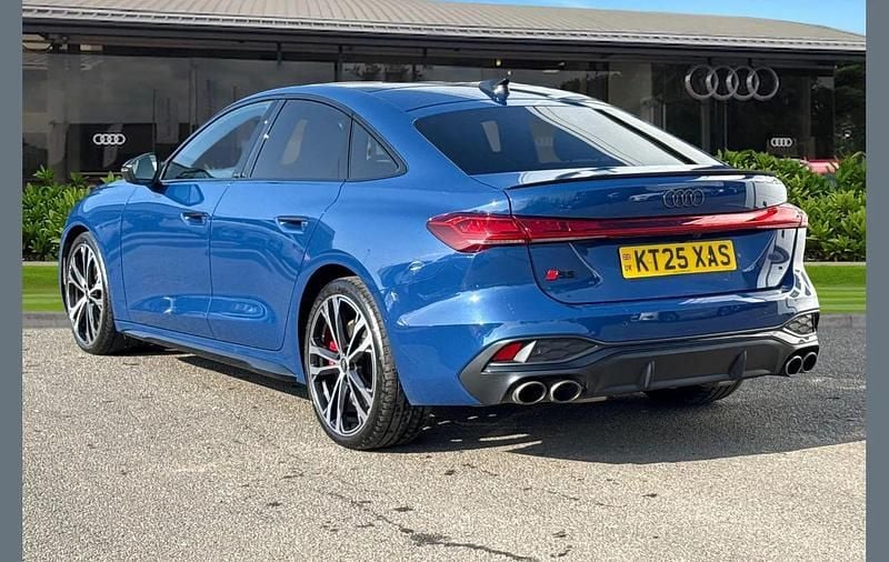 Used Audi S5 Advanced 367 HP (269 kW) 2025 Blue Estate