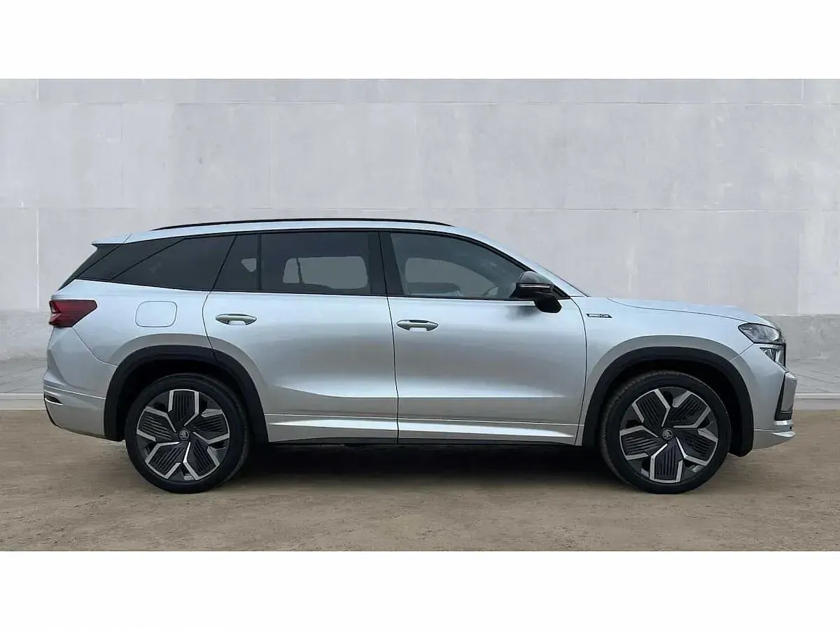 Neu Skoda Kodiaq SportLine 200 PS (147 kW) 2026 Silber SUV