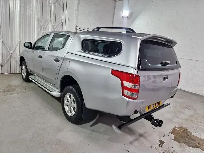 Used Mitsubishi L200 2018 Silver Pickup