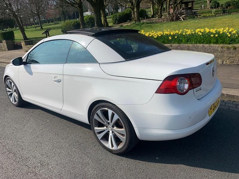 Used VW Eos Sportline 160 HP (117 kW) 2010 White Cabriolet