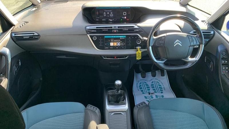 Used Citroën C4 Picasso Feel 128 HP (94 kW) 2017 Red MPV