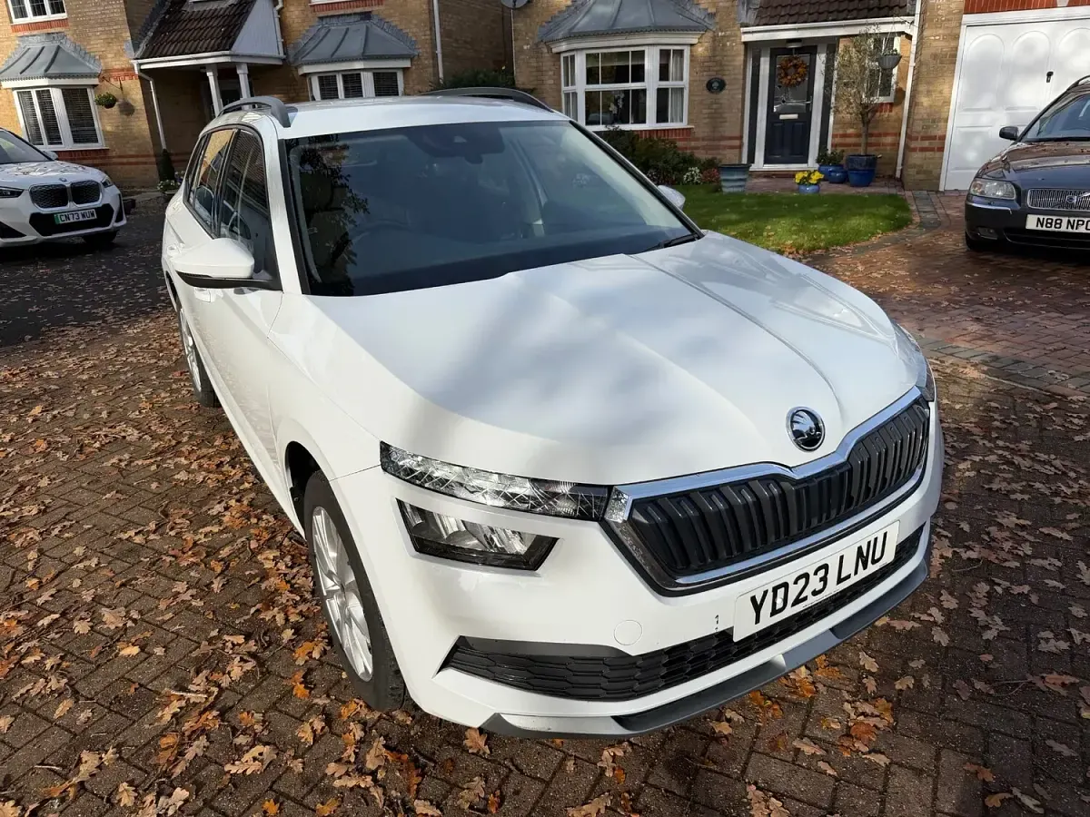 Used Skoda Kamiq SE 95 HP (69 kW) 2023 White SUV