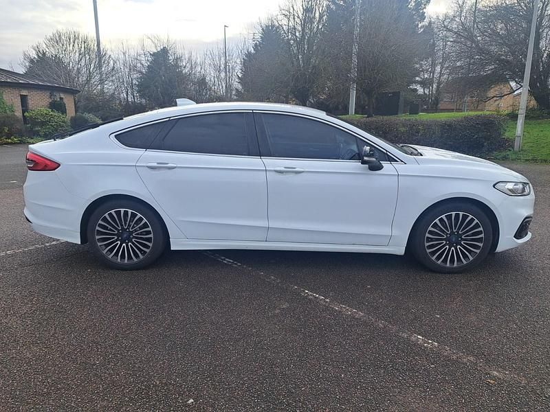 Used Ford Mondeo Titanium 2021 White Hatchback
