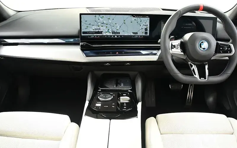 New BMW i5 Comfort Edition 442 kW (601 HP) 2026 Sedan