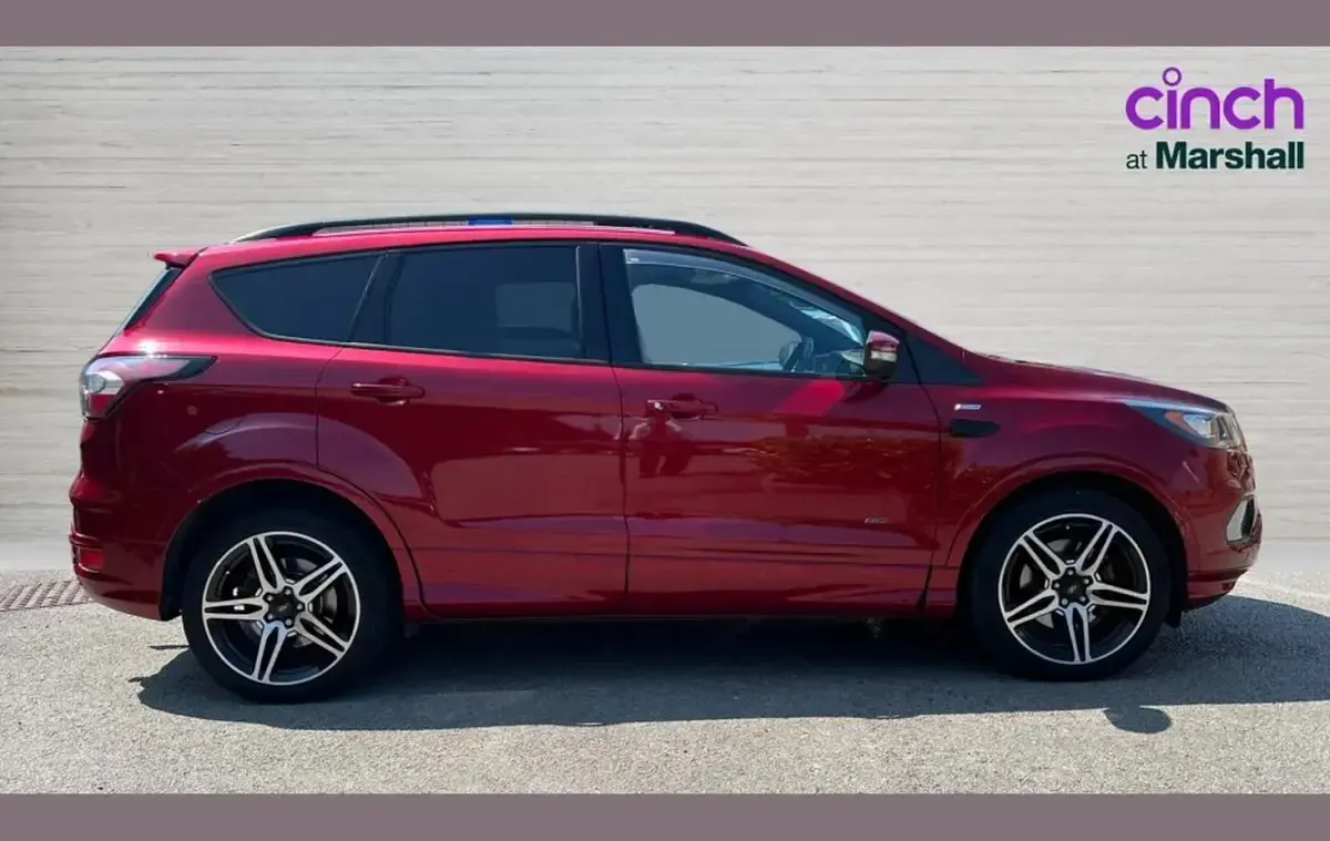 Used Ford Kuga ST-Line 180 HP (132 kW) 2016 Red SUV